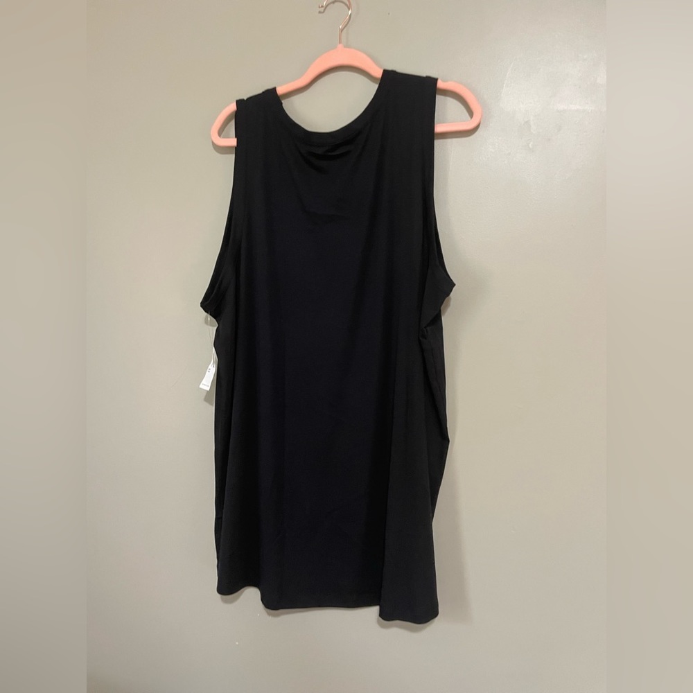 Activewear sleeveless top